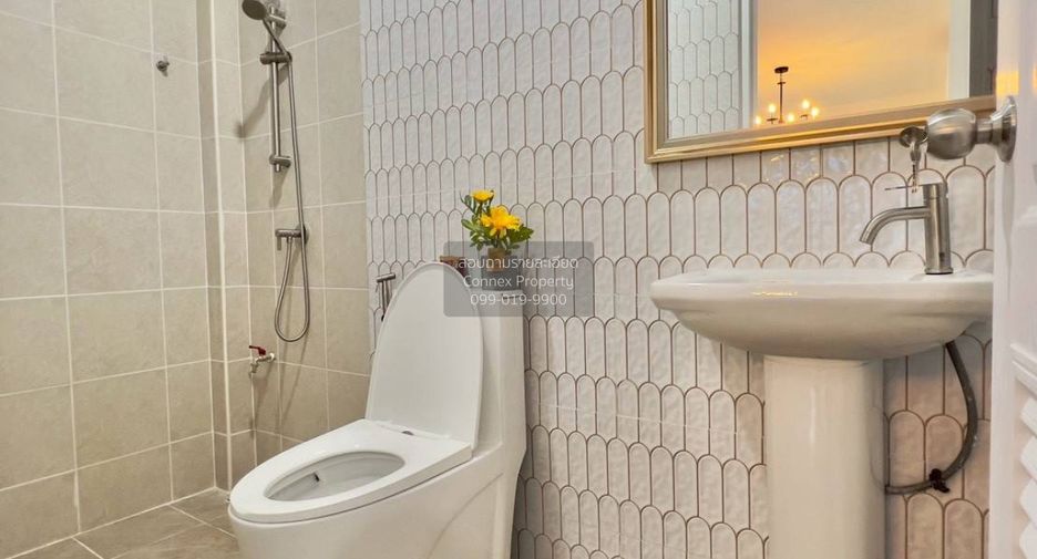 For sale 3 bedrooms house in Khlong Sam Wa, Bangkok