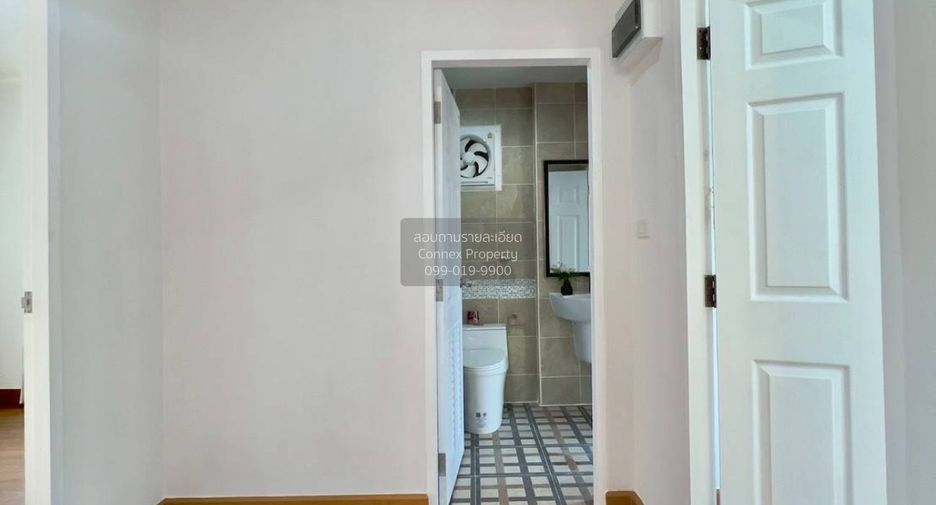 For sale 3 bedrooms house in Khlong Sam Wa, Bangkok