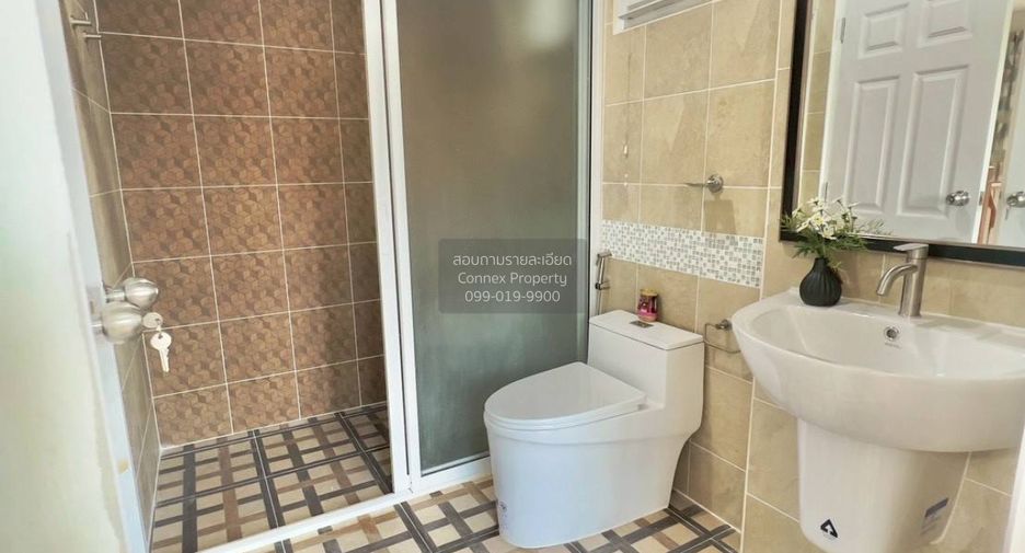 For sale 3 bedrooms house in Khlong Sam Wa, Bangkok