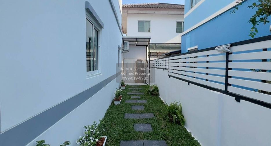 For sale 3 bedrooms house in Khlong Sam Wa, Bangkok