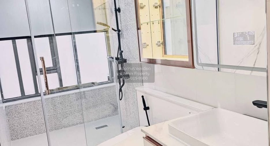 Продажа 1 кровать кондо в Сатхон, Бангкок