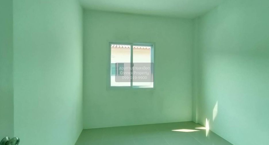 Casa adosada en venta de 3 habitaciones en Phutthamonthon, Nakhon Pathom
