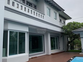 Casa en venta de 5 habitaciones en Bang Yai, Nonthaburi