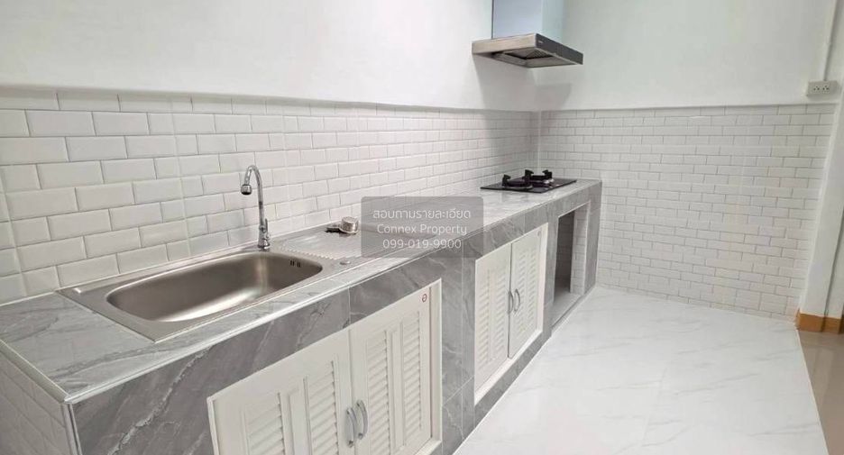 For sale 2 bedrooms townhouse in Khlong Sam Wa, Bangkok