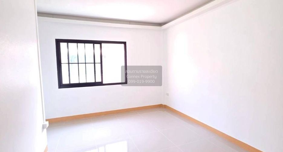 For sale 2 bedrooms townhouse in Khlong Sam Wa, Bangkok