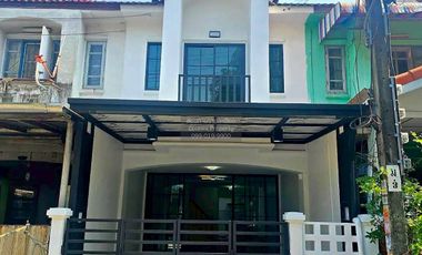 For sale 2 bedrooms townhouse in Khlong Sam Wa, Bangkok