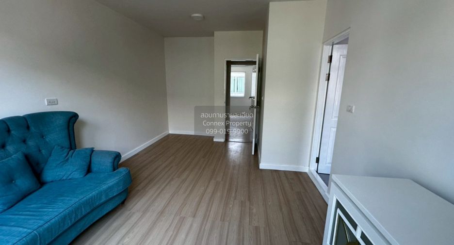 For sale 3 bedrooms townhouse in Lat Phrao, Bangkok