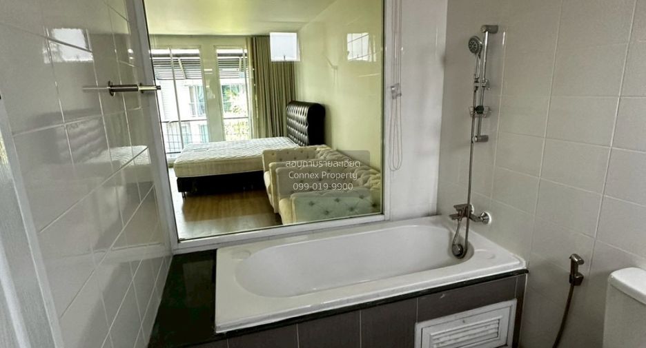 For sale 3 bedrooms townhouse in Lat Phrao, Bangkok