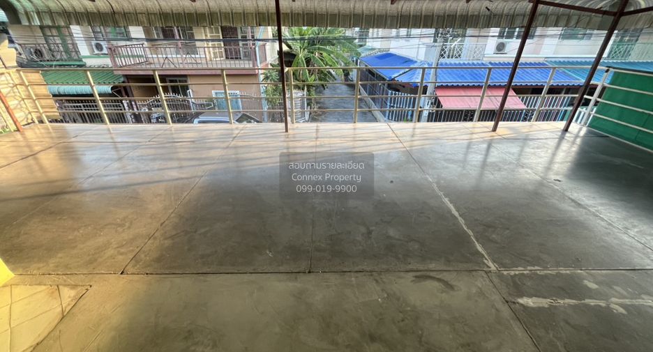 Casa adosada en venta de 3 habitaciones en Mueang Samut Prakan, Samut Prakan