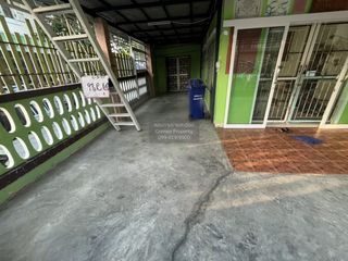 For sale 3 bedrooms townhouse in Mueang Samut Prakan, Samut Prakan