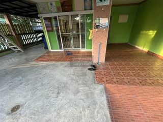 For sale 3 bedrooms townhouse in Mueang Samut Prakan, Samut Prakan