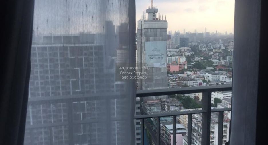 For rent 2 bedrooms condo in Phaya Thai, Bangkok