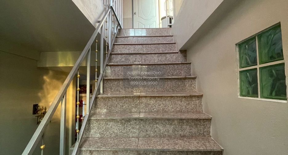 For rent 4 bedrooms house in Lat Phrao, Bangkok