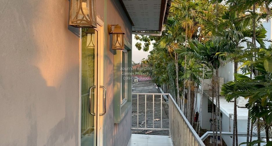 For rent 4 bedrooms house in Lat Phrao, Bangkok