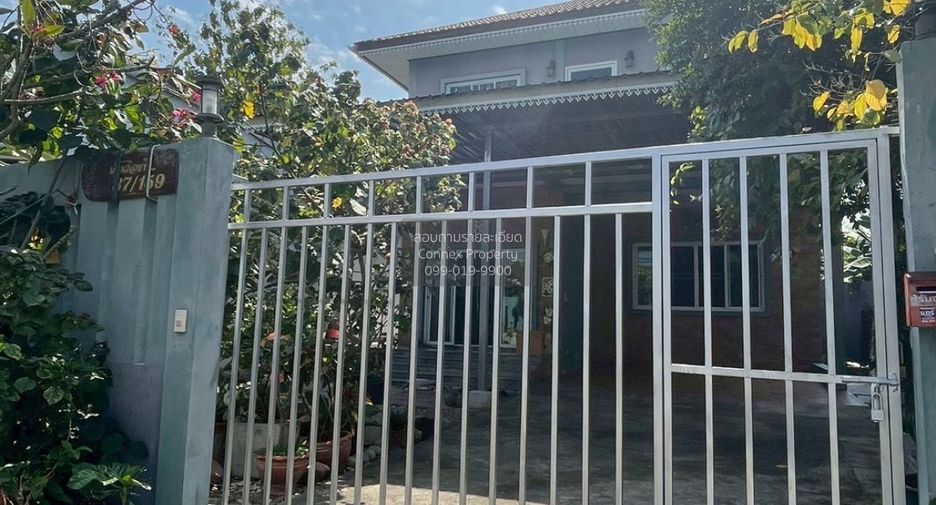 For rent 4 bedrooms house in Lat Phrao, Bangkok