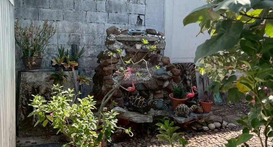 For rent 4 bedrooms house in Lat Phrao, Bangkok