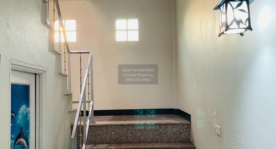 For rent 4 bedrooms house in Lat Phrao, Bangkok