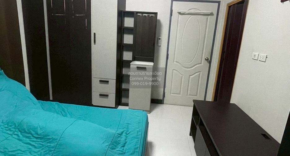 For rent 4 bedrooms house in Lat Phrao, Bangkok