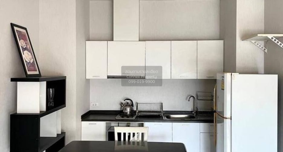 For rent 2 bedrooms condo in Khlong San, Bangkok