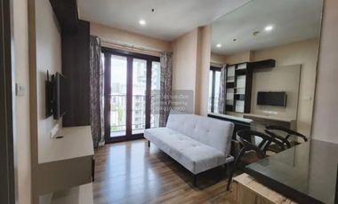 Condo en alquiler de 1 habitaciones en Khlong San, Bangkok