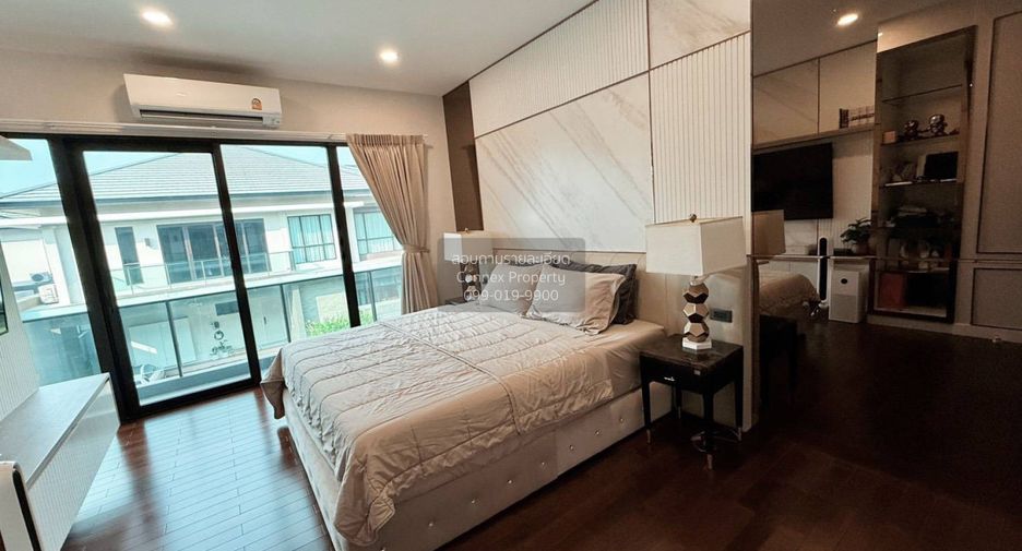 For rent 4 bedrooms house in Wang Thonglang, Bangkok
