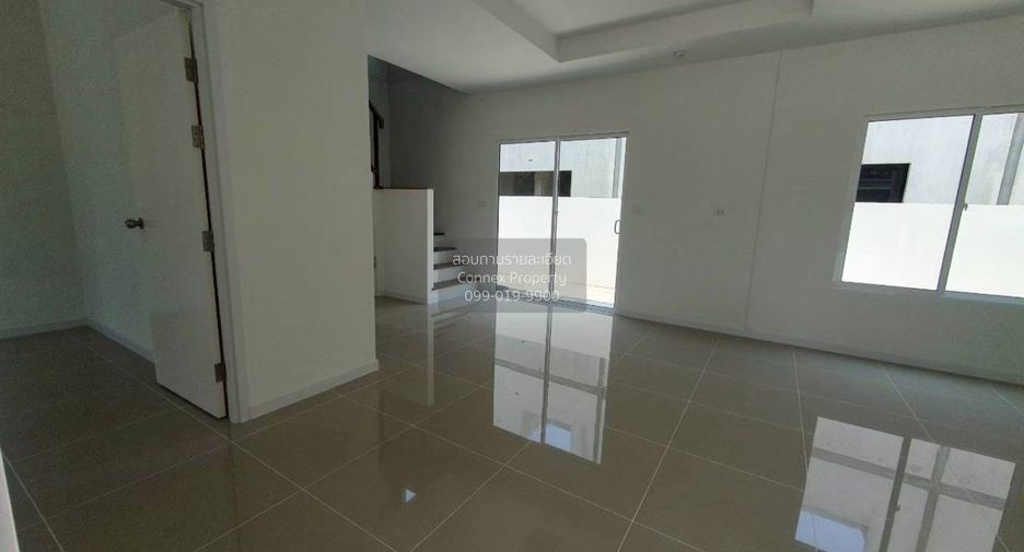 For rent 3 bedrooms townhouse in Bang Phli, Samut Prakan