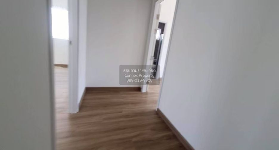 For rent 3 bedrooms townhouse in Bang Phli, Samut Prakan
