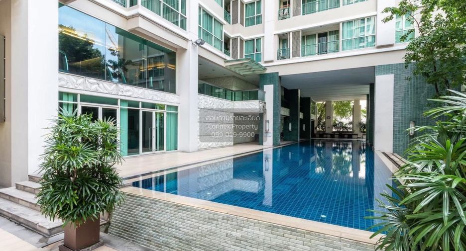 For rent 2 bedrooms condo in Pathum Wan, Bangkok