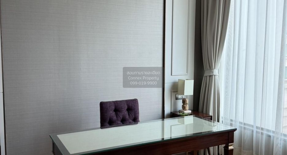 For rent 2 bedrooms condo in Pathum Wan, Bangkok