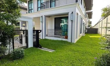 Haus zur Miete mit 4 Zimmer in Prawet, Bangkok