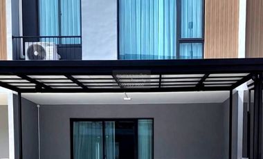 For rent 3 bedrooms townhouse in Bang Phli, Samut Prakan