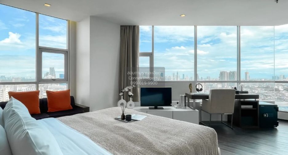 For rent 2 bedrooms condo in Sathon, Bangkok