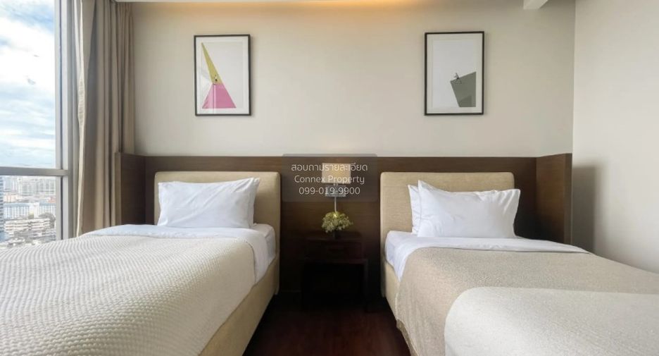 For rent 2 bedrooms condo in Sathon, Bangkok