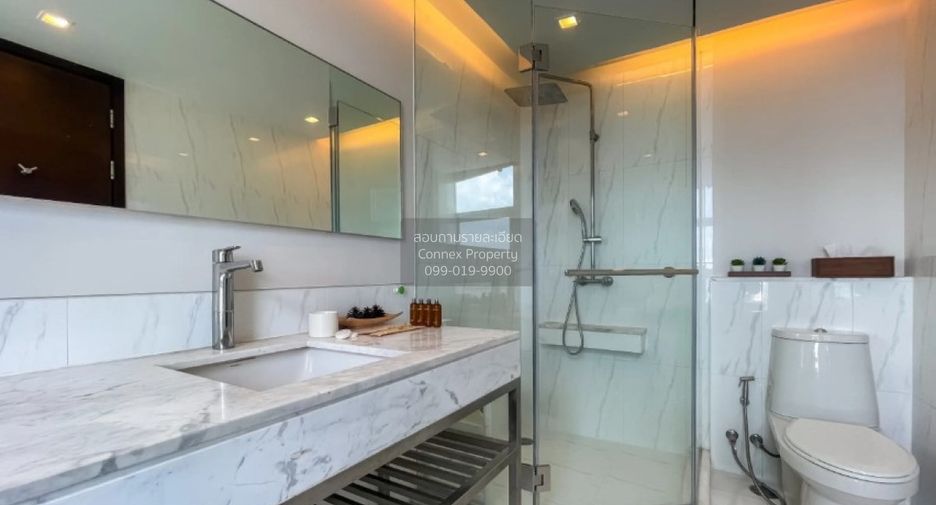 For rent 2 bedrooms condo in Sathon, Bangkok