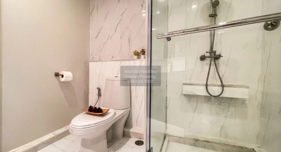 For rent 2 bedrooms condo in Sathon, Bangkok