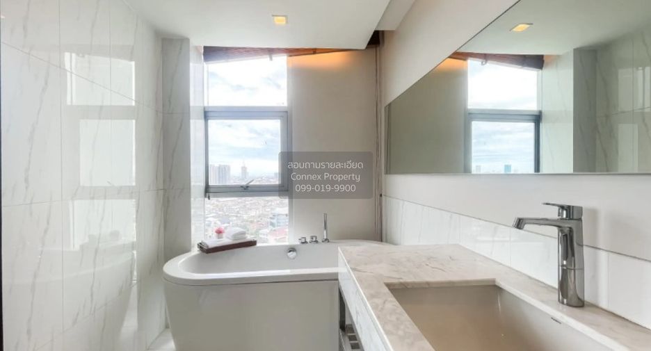 For rent 2 bedrooms condo in Sathon, Bangkok