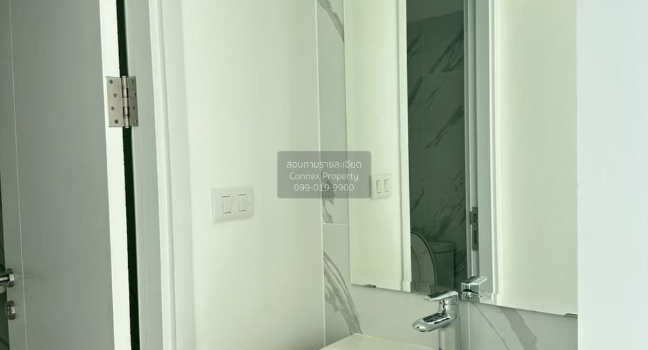For rent 3 bedrooms townhouse in Bang Khae, Bangkok