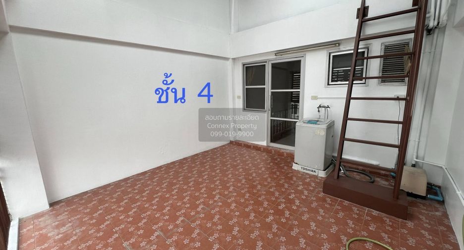 For rent 3 ベッドルーム retail Space in Bang Kapi, Bangkok