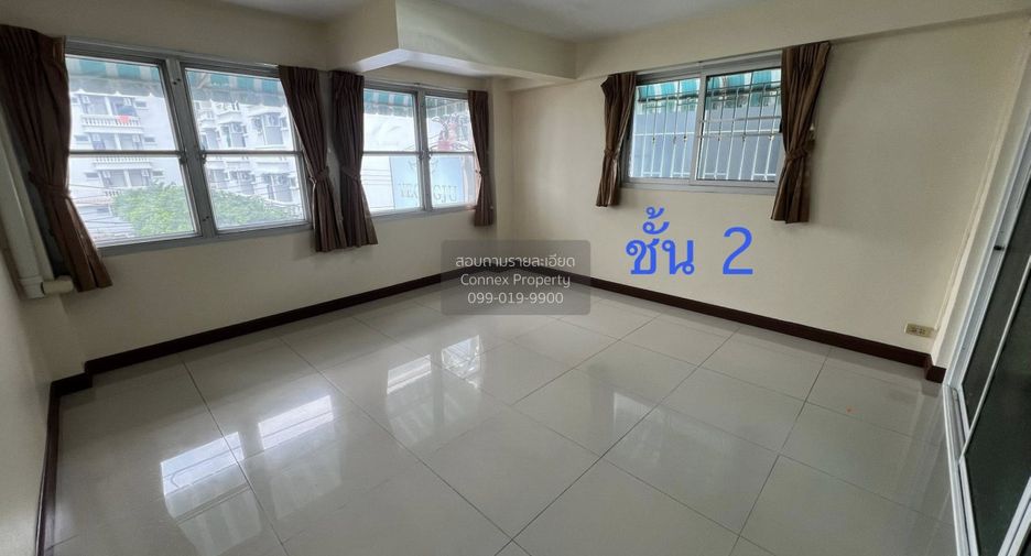For rent 3 ベッドルーム retail Space in Bang Kapi, Bangkok