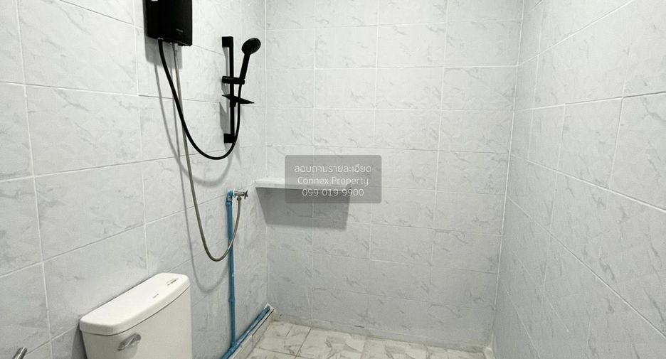 For rent 3 bedrooms townhouse in Bueng Kum, Bangkok