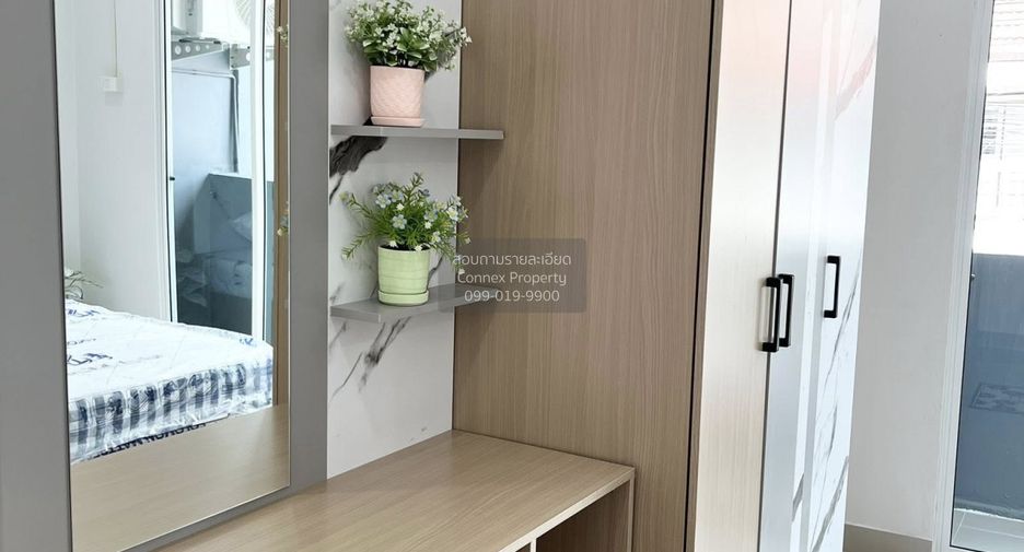 For rent 3 bedrooms townhouse in Bueng Kum, Bangkok