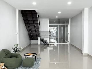 Reihenhaus zur Miete mit 3 Zimmer in Bueng Kum, Bangkok
