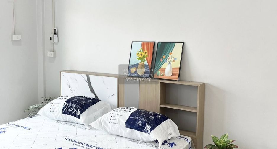 For rent 3 bedrooms townhouse in Bueng Kum, Bangkok