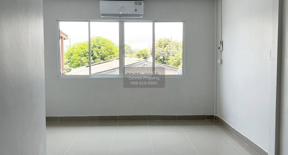 For rent 3 bedrooms townhouse in Bueng Kum, Bangkok