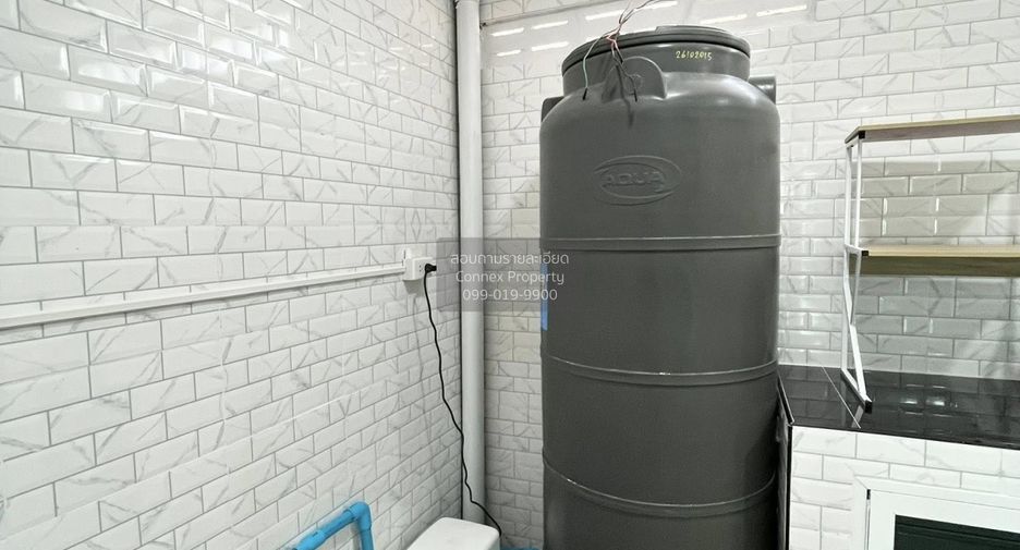For rent 3 bedrooms townhouse in Bueng Kum, Bangkok