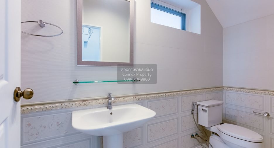 For rent 4 ベッドルーム house in Bang Na, Bangkok