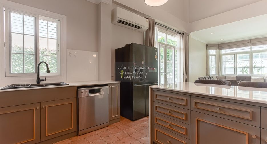 For rent 4 ベッドルーム house in Bang Na, Bangkok