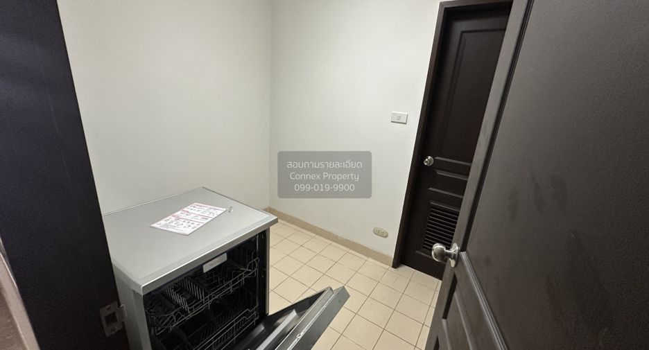 Wohnung zur Miete mit 3 Zimmer in Pathum Wan, Bangkok