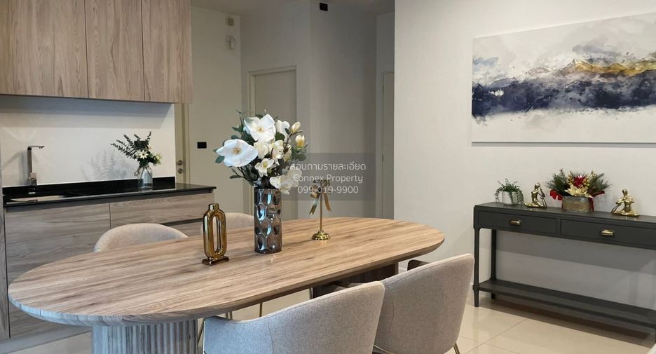 Haus zur Miete mit 4 Zimmer in Bang Kapi, Bangkok
