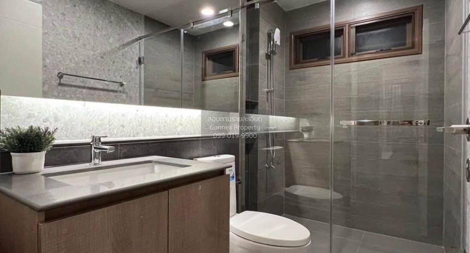 Haus zur Miete mit 4 Zimmer in Bang Kapi, Bangkok